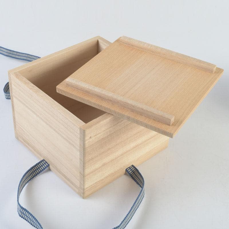 茶道具　京焼　橋本永豊作　色絵　紫陽花文　イッチン茶碗　共箱　V　9650