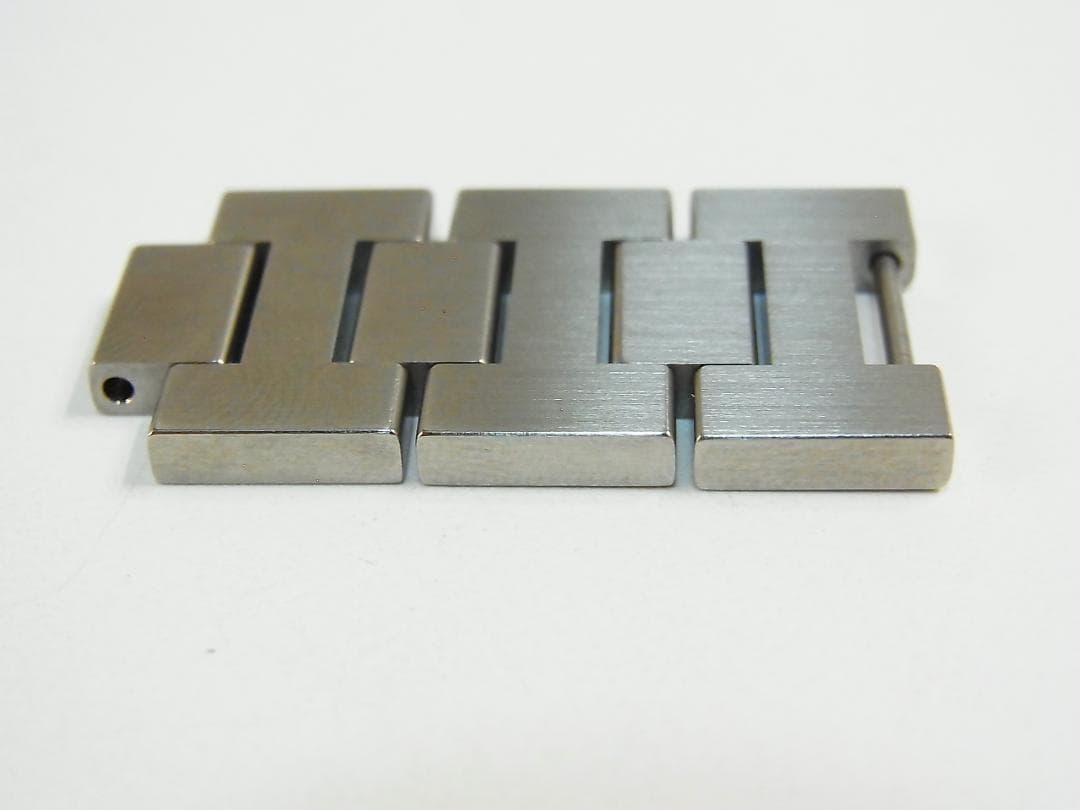 カルティエ パシャ 腕時計 コマ 18mm 3個セット パーツ 部品