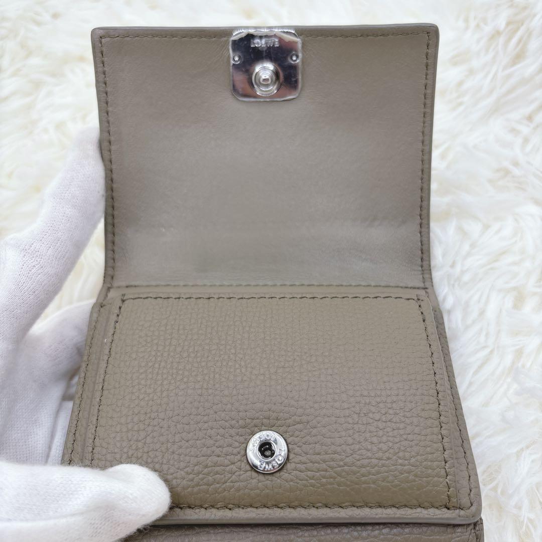 美品✨LOEWE アナグラム トライフォールド ウォレット 三つ折り財布