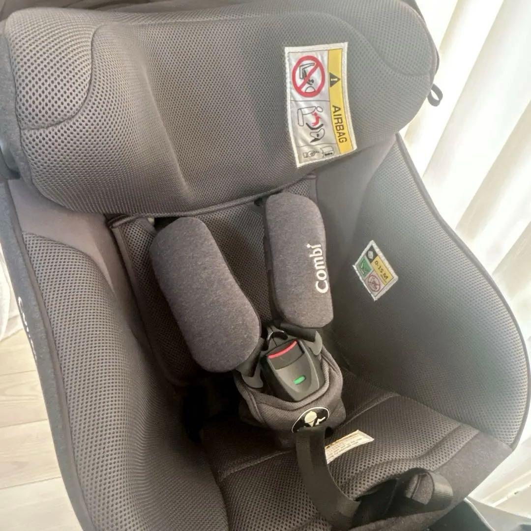【美品】Combi クルムーヴアドバンス ISOFIX JP-590