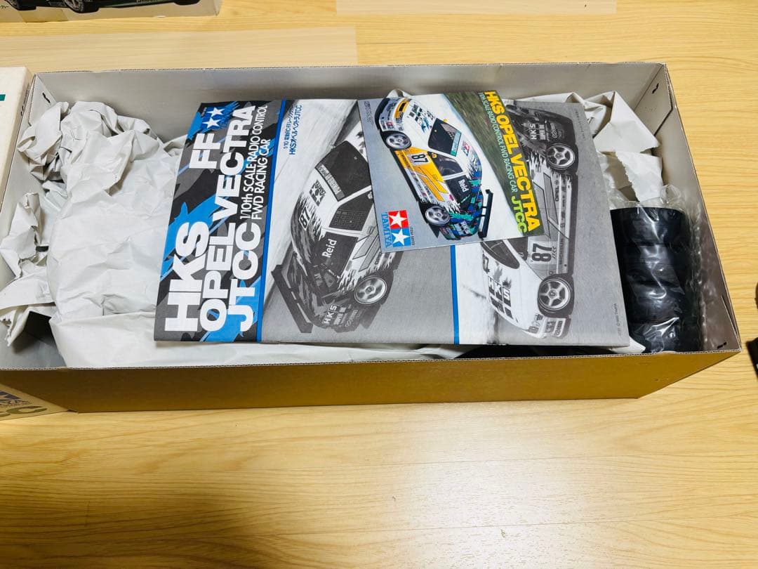 HKS OPAL VECTRA JTCC 1/10 ラジコンキット