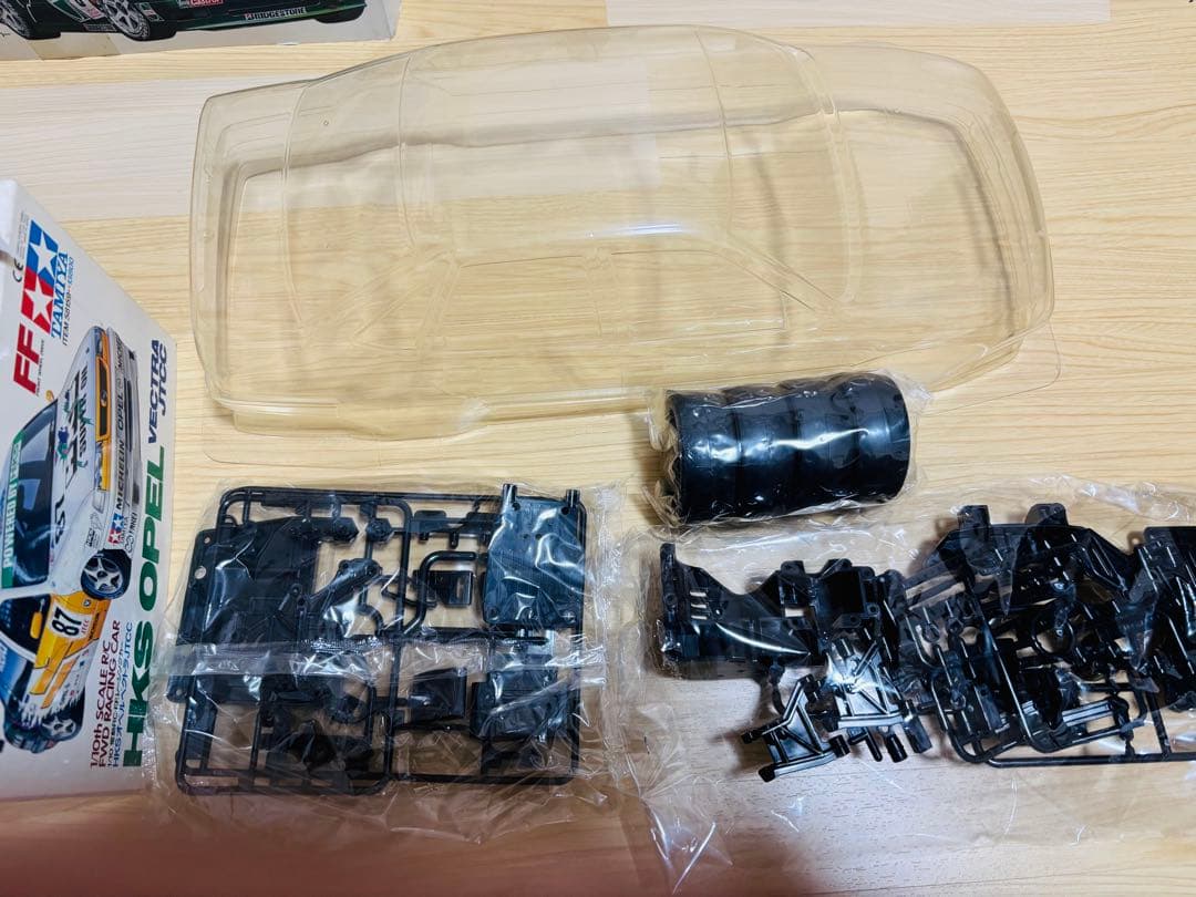 HKS OPAL VECTRA JTCC 1/10 ラジコンキット