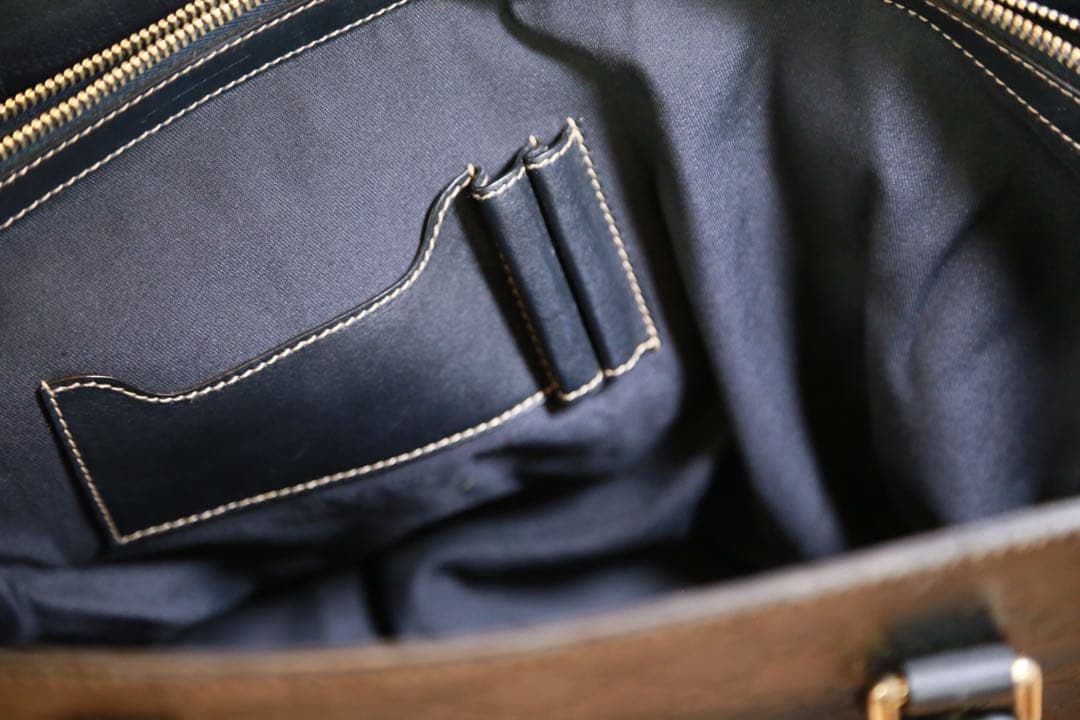 値引き？‼️GUCCIグッチ】黒レザー ビジネスバッグ ゴールド金具 男女問わず