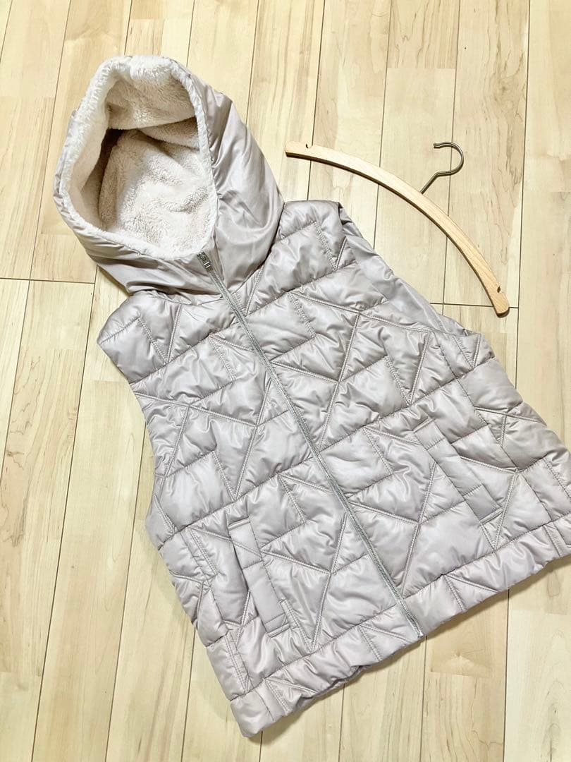 【新品未使用　タグ】ダーマ　イタリア素材ジオメトリック柄フード　べージュ9-13