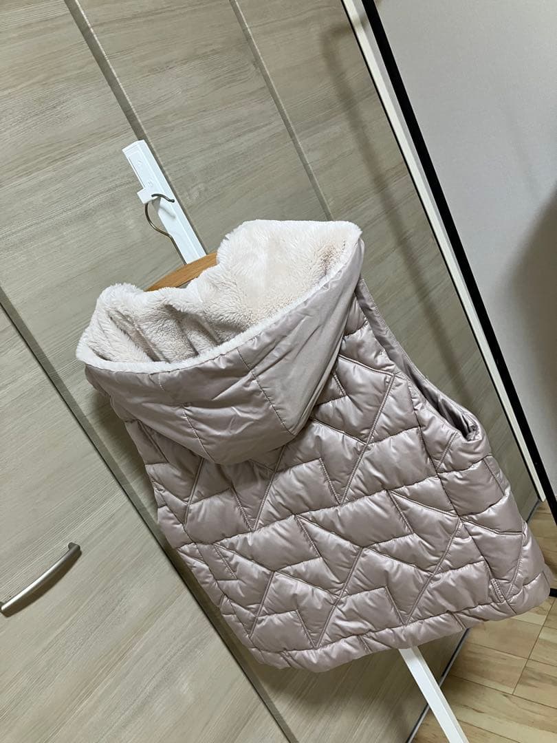 【新品未使用　タグ】ダーマ　イタリア素材ジオメトリック柄フード　べージュ9-13