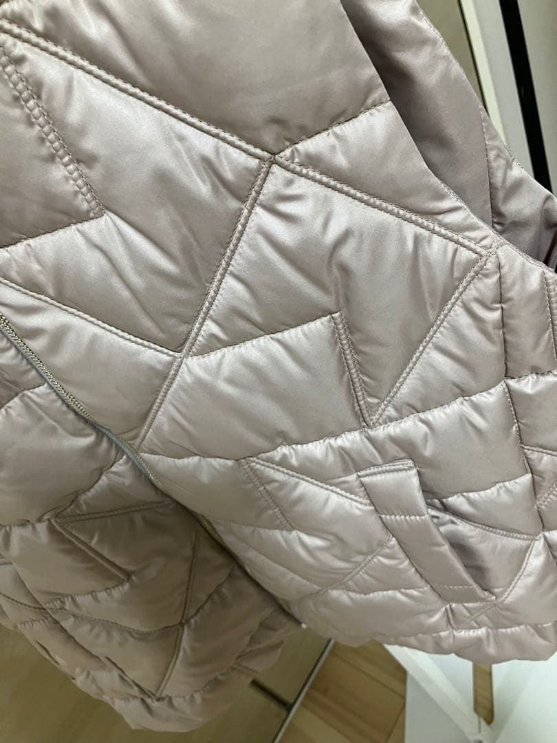 【新品未使用　タグ】ダーマ　イタリア素材ジオメトリック柄フード　べージュ9-13