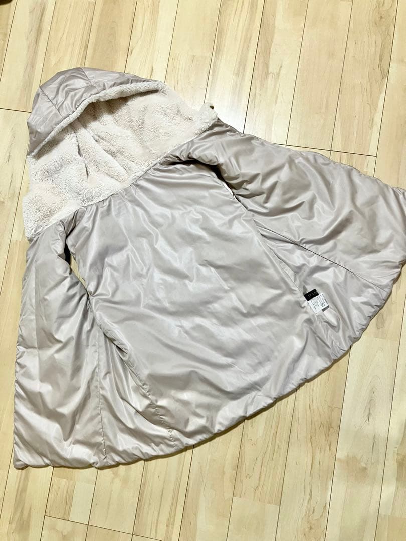 【新品未使用　タグ】ダーマ　イタリア素材ジオメトリック柄フード　べージュ9-13