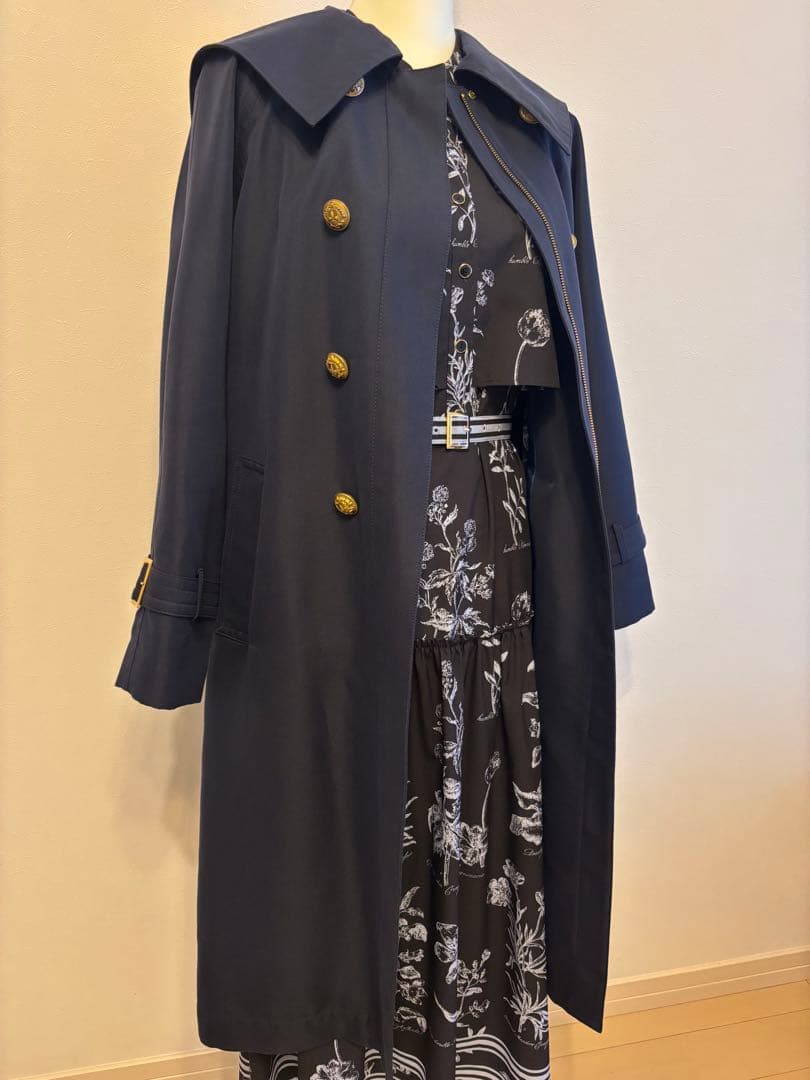 グレースコンチネンタル　変形ロングトレンチコート