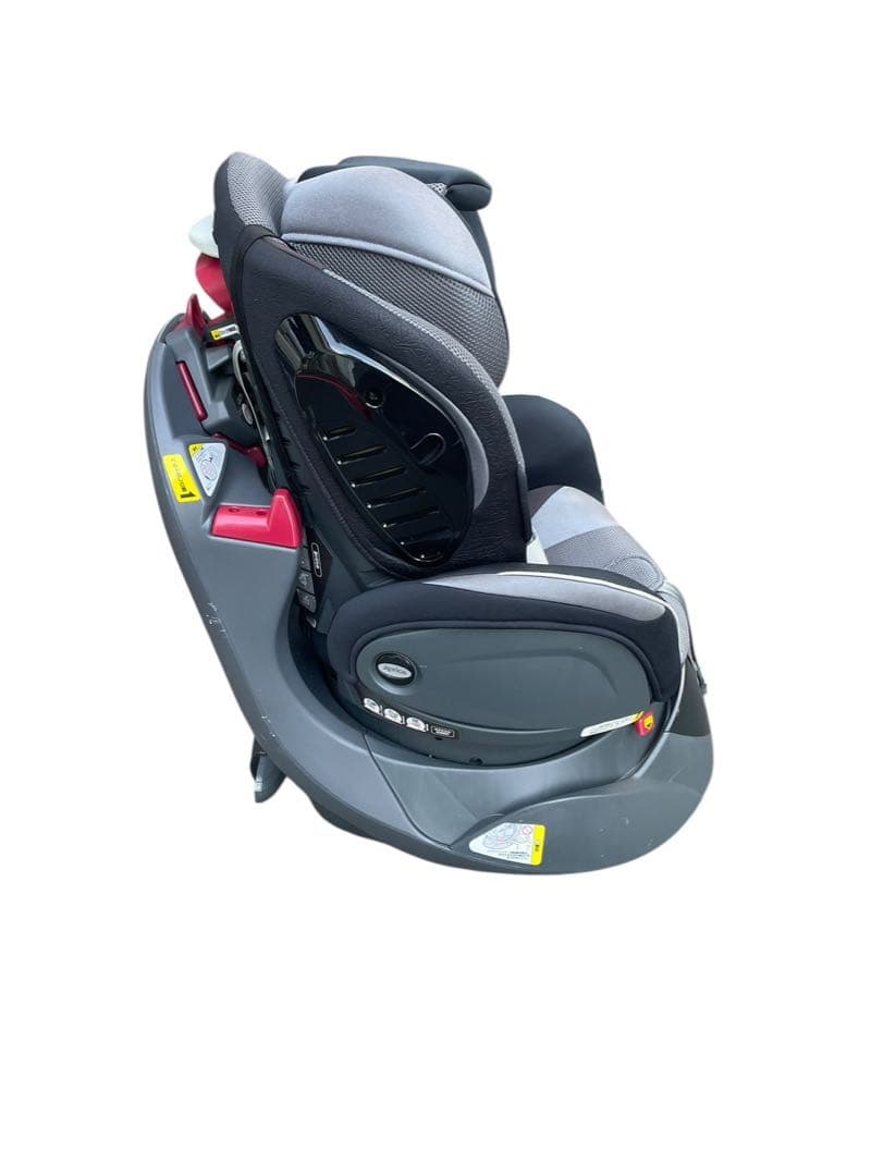 アップリカ フラディア ラクート エレガント チャイルドシート