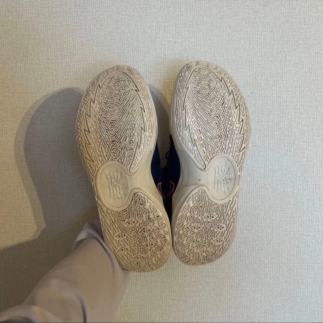 NIKE kyrie5 low ナイキカイリー5ローバッシュ