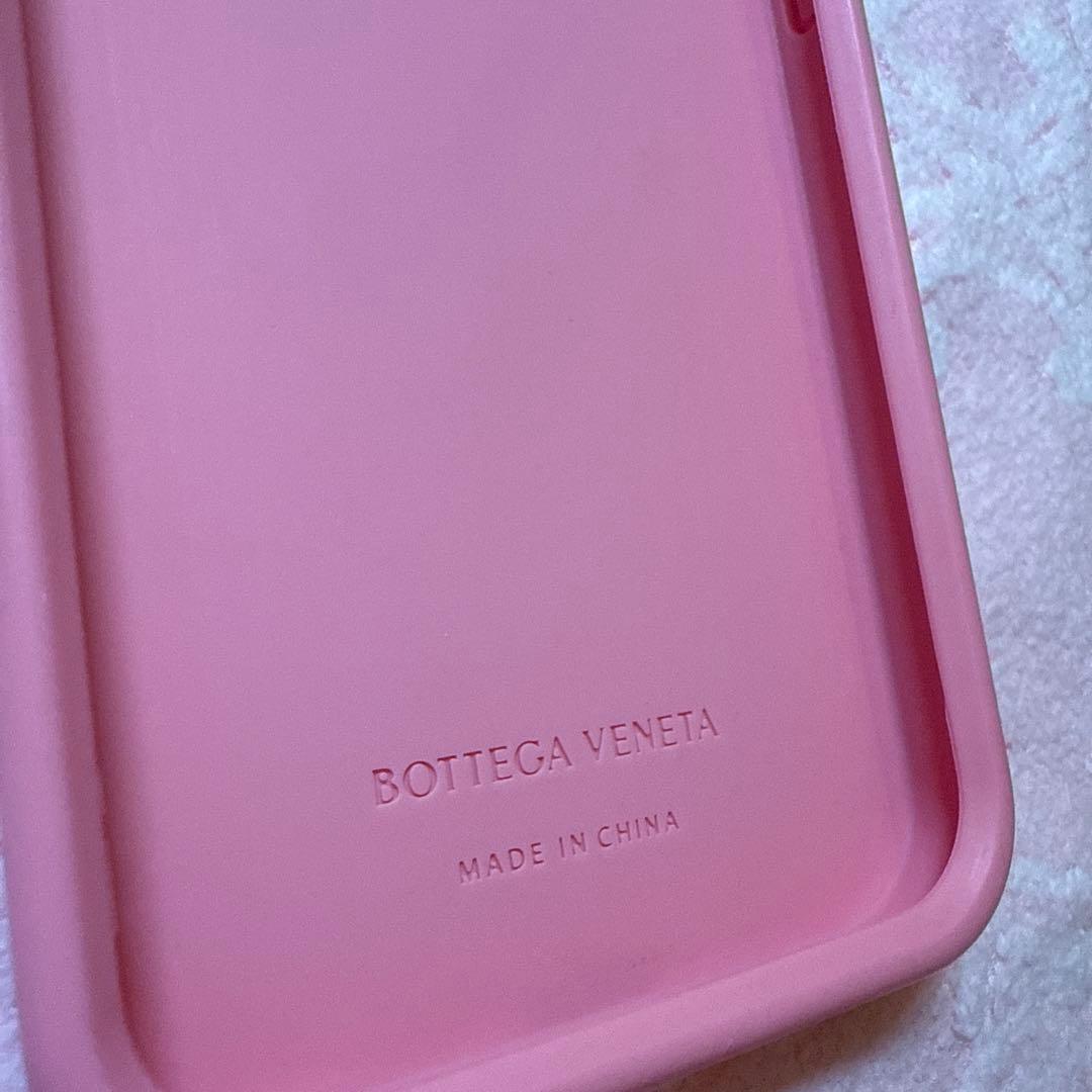 《美品》ボッテガヴェネタ iPhone14Proスマホケースピンク