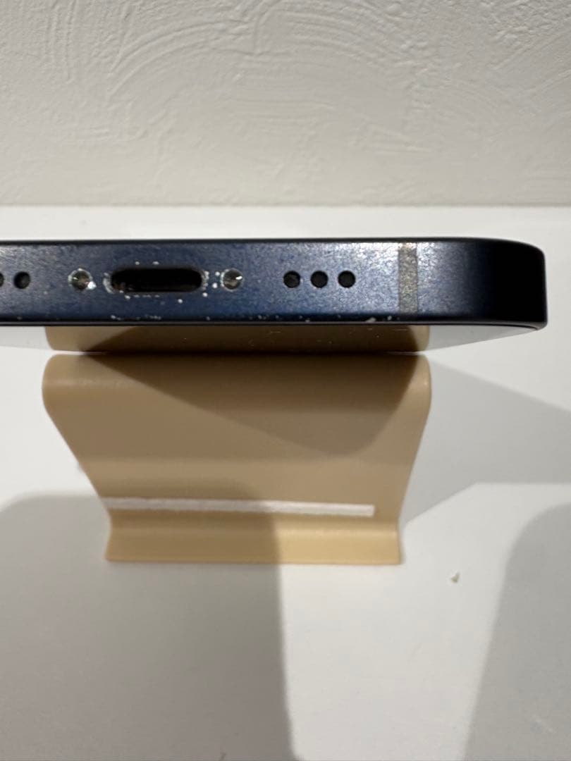 Apple iPhone 12 128GB SIMロックあり（KDDI）