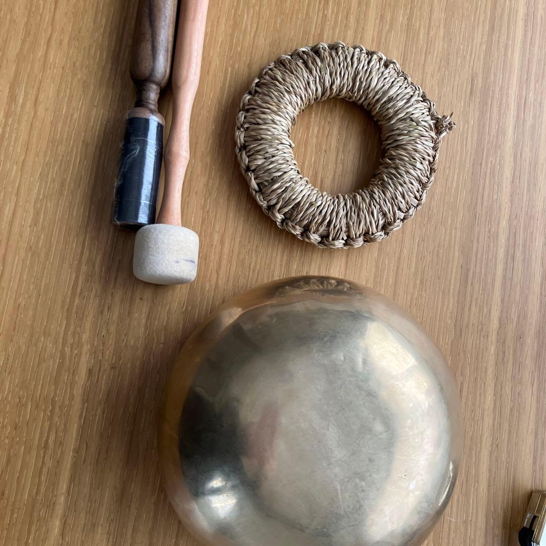 ４月２０日頃迄1.新品　7メタル　美品ゴールドシンギングボウル　シャキア氏工房