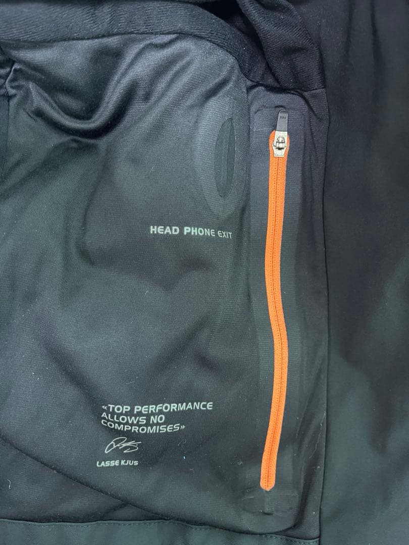 KJUS メンズ　スキーウェア 48 レッド RECCO 高機能 防水 防風