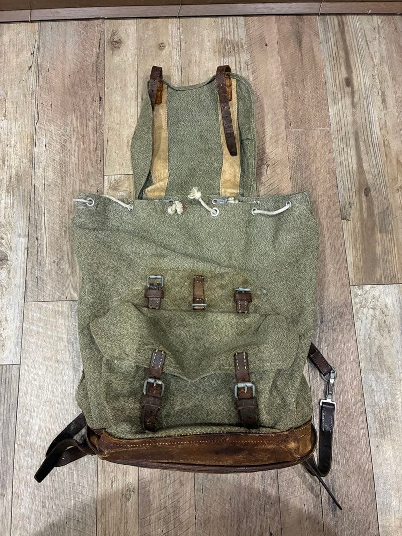 ごま塩　スイス軍　1960年　リュック