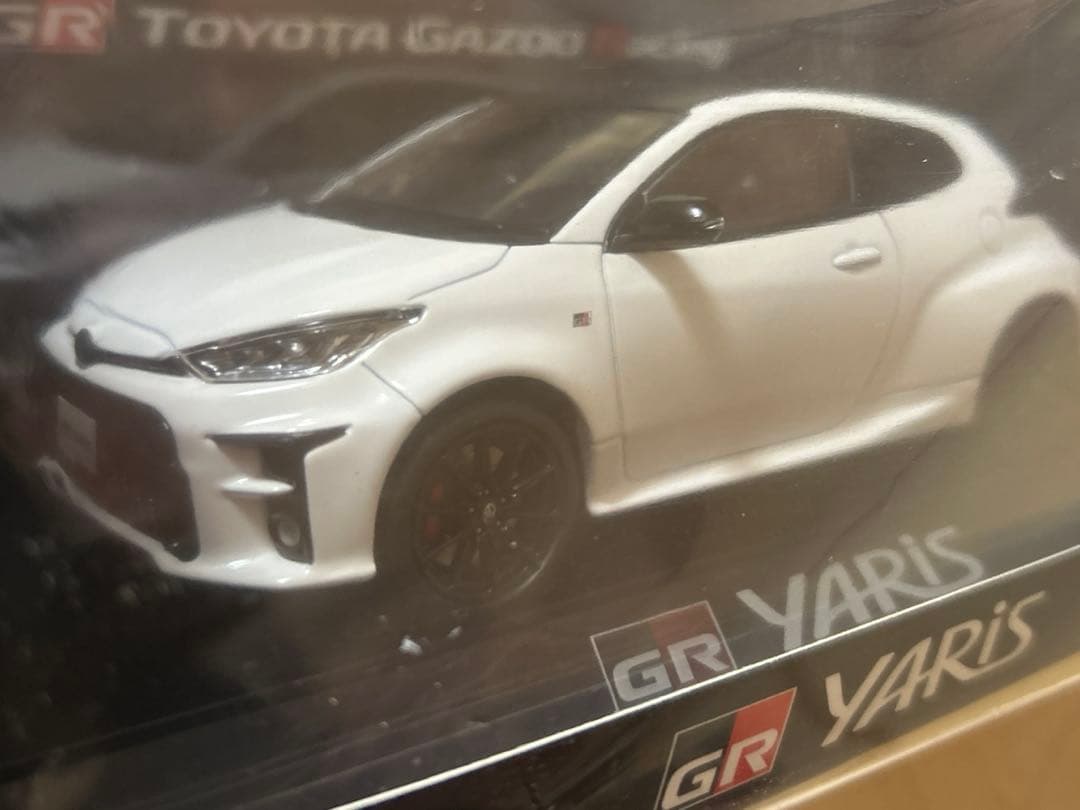 GRヤリス　1/30ミニカー ホワイト　未開封
