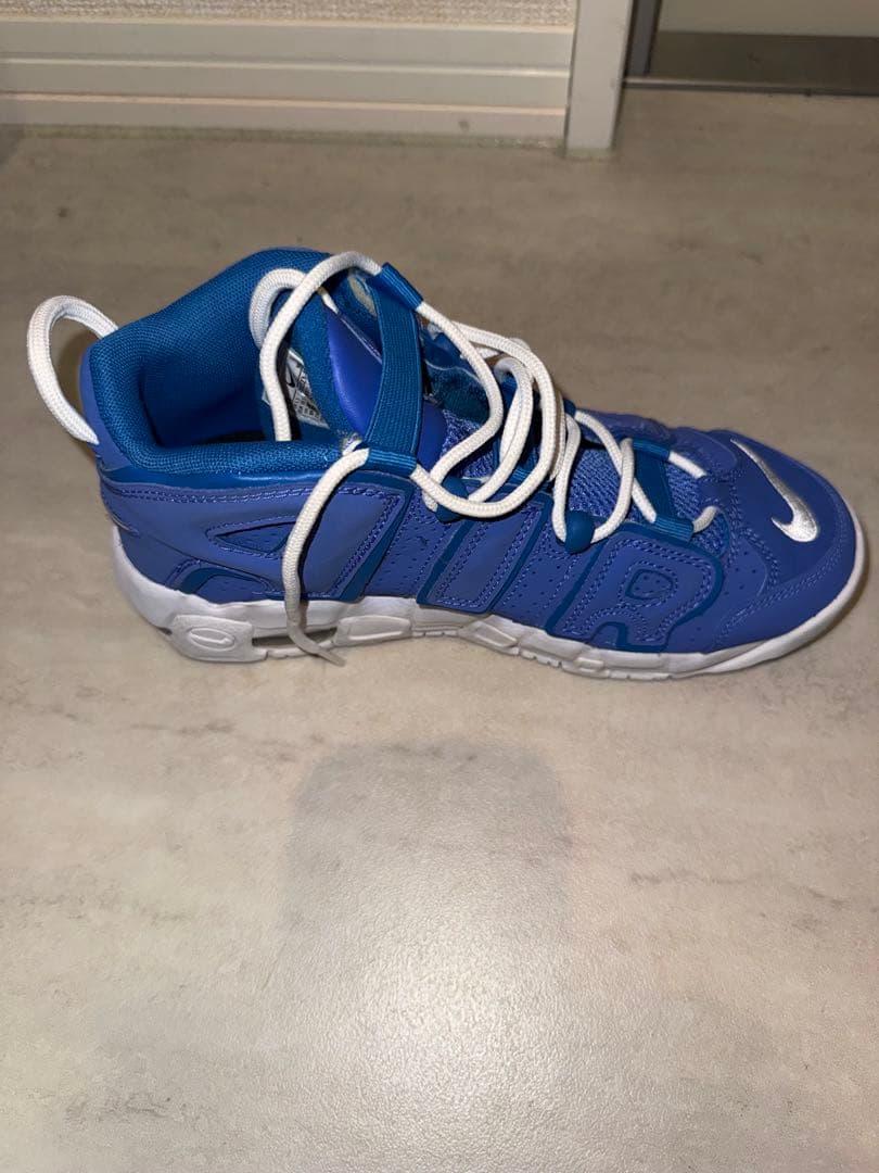 靴 NIKE AIR MORE