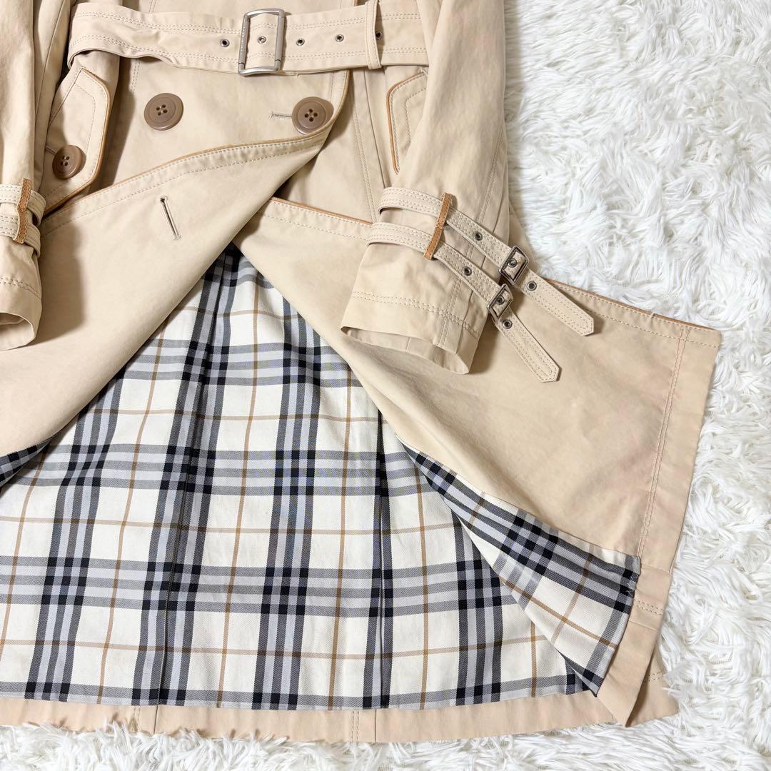 バーバリーブルーレーベル ノバチェック裏地付き トレンチコート ベージュ 牛革