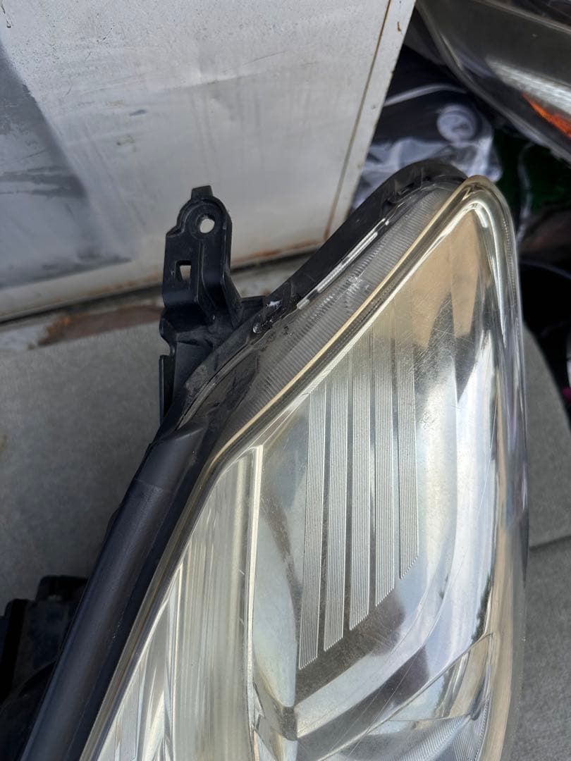 トヨタ　クラウン　GRS200 ヘッドライト 左右　セット　一台分