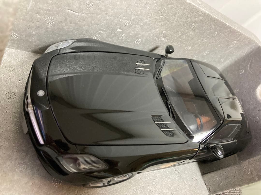 す*み様 ベンツ　SLS AMG 1/18 ミニカー／検索用　オートアート、京商