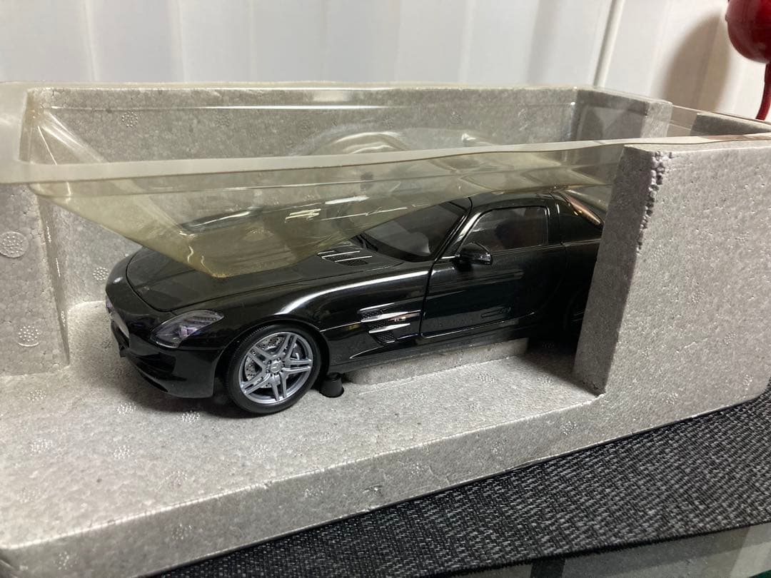 す*み様 ベンツ　SLS AMG 1/18 ミニカー／検索用　オートアート、京商