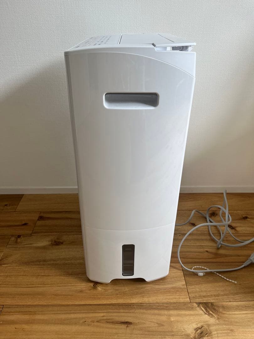 【使用数回のみ】パナソニック　衣類乾燥除湿機　F-YHVX120