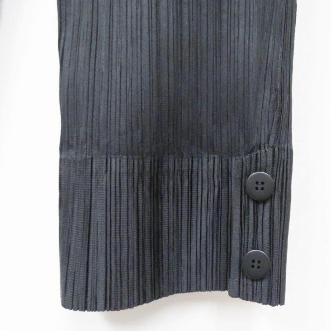 ミ*ャ様 プリーツプリーズ　イッセイミヤケ　ハーフパンツ①
