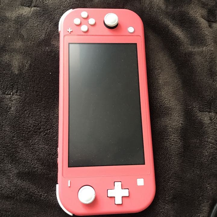 Nintendo SWITCH LITE コーラルピンク