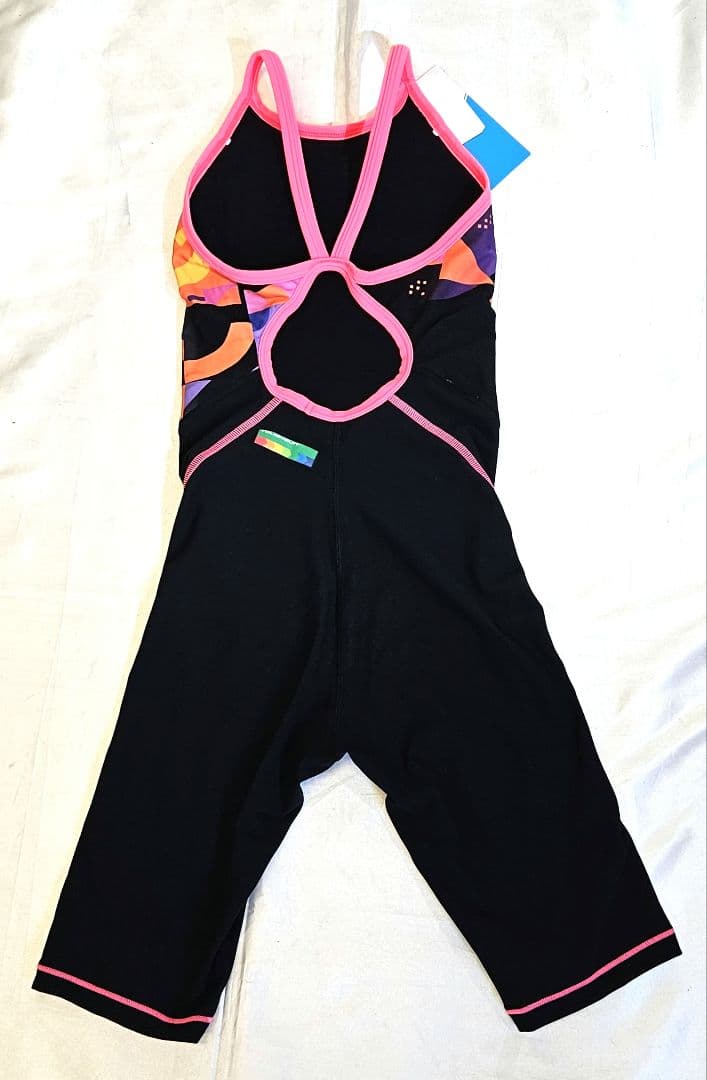 新品　タグ付き　arena　アリーナ　水着　競泳水着　SAR-4128W