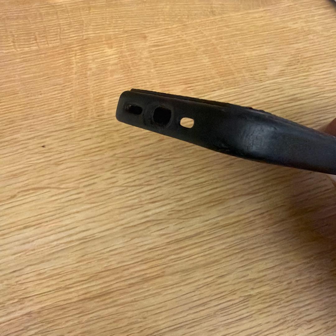 Louis Vuitton iPhone16PRO用レザーケース ブラック