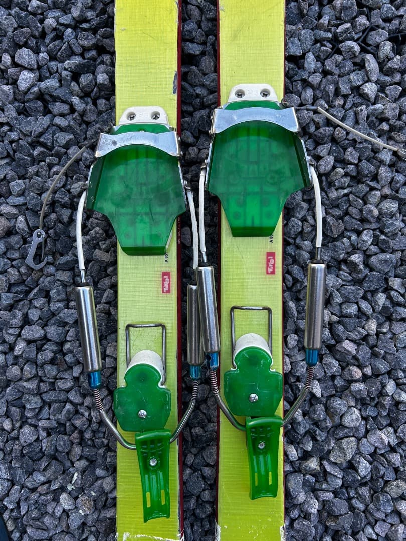 テレマーク用スキー板kneissl 72