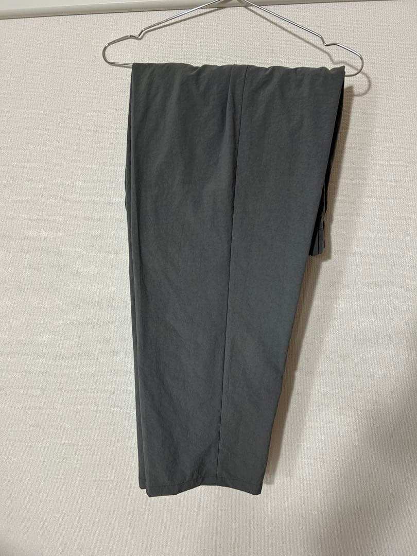 【美品　即日発送】ナイロンオックスアウト ワンプリーツ スラックス