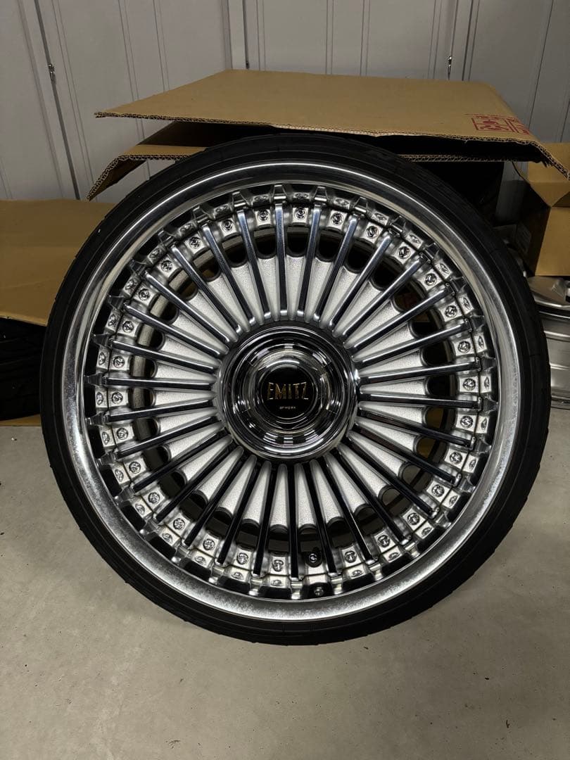 WORK EMITZ 19インチ　イミッツ