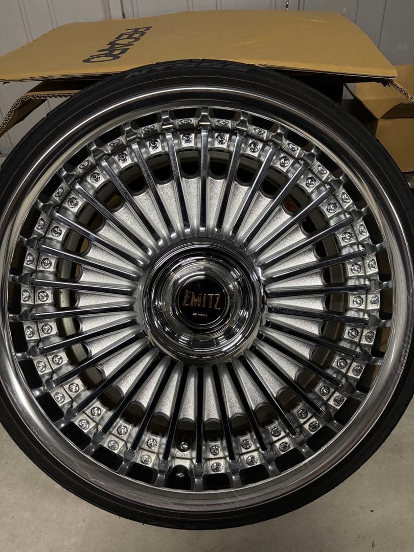WORK EMITZ 19インチ　イミッツ
