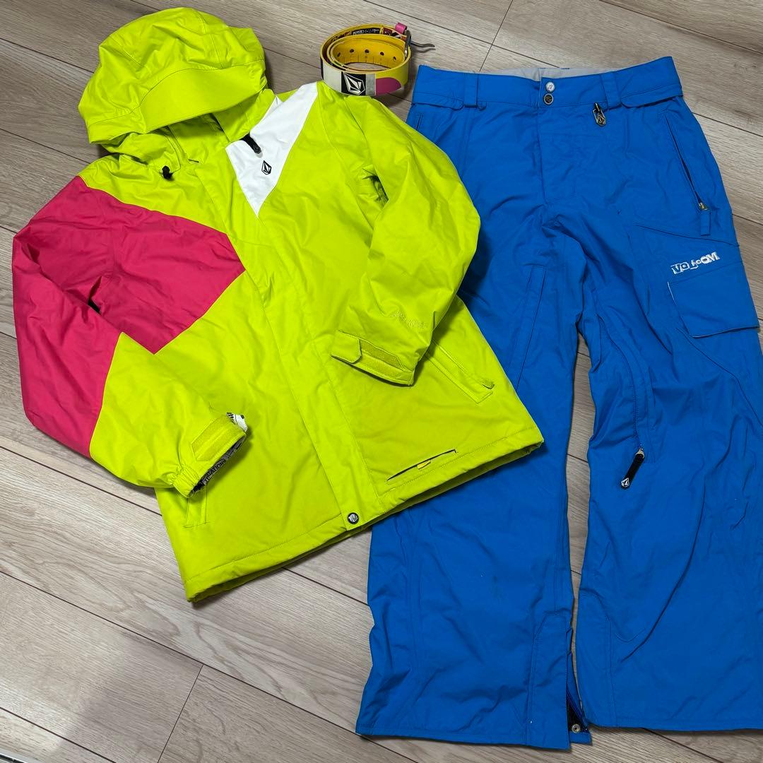 値下げ！　上下セット　ベルト付き　VOLCOM ボルコム　スノーボードウェア