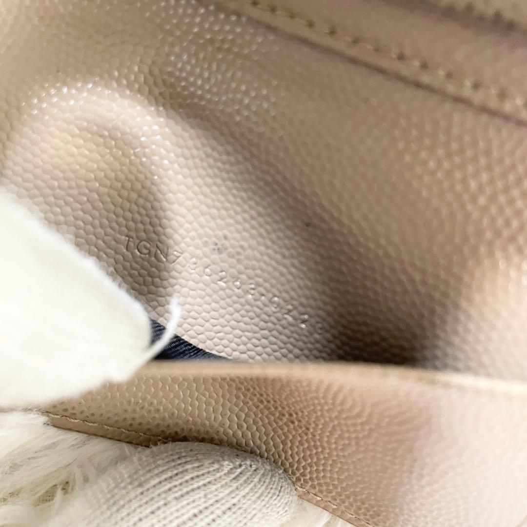 【大人気】サンローランパリ キーケース カサンドラ キャビアスキン ベージュ