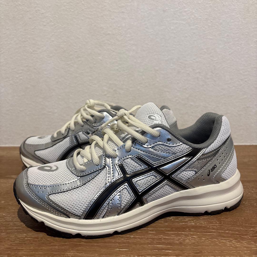 ◼️美品◼️ASICS JOG 100S ホワイト/ブラック 24.0cm