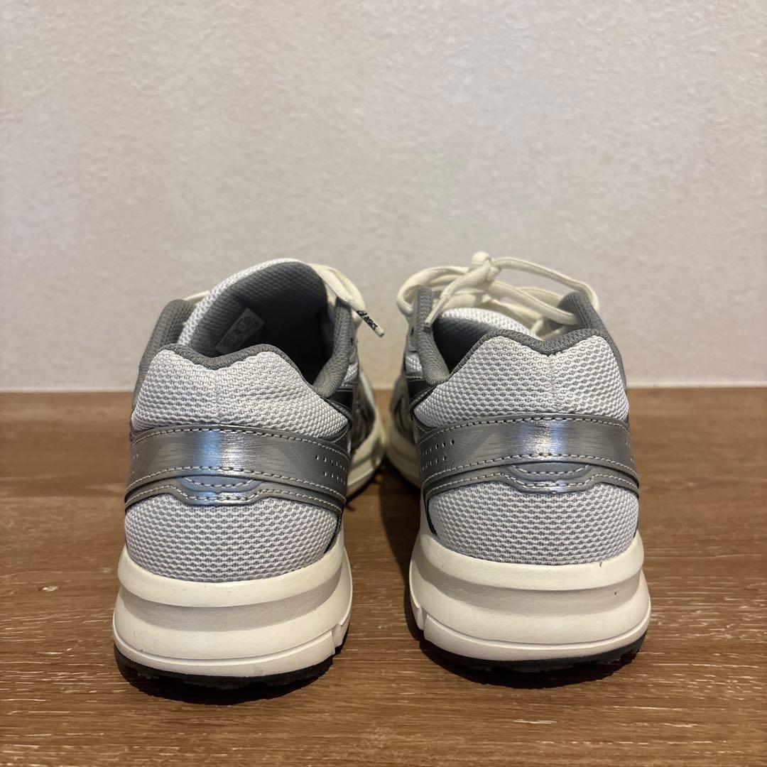 ◼️美品◼️ASICS JOG 100S ホワイト/ブラック 24.0cm