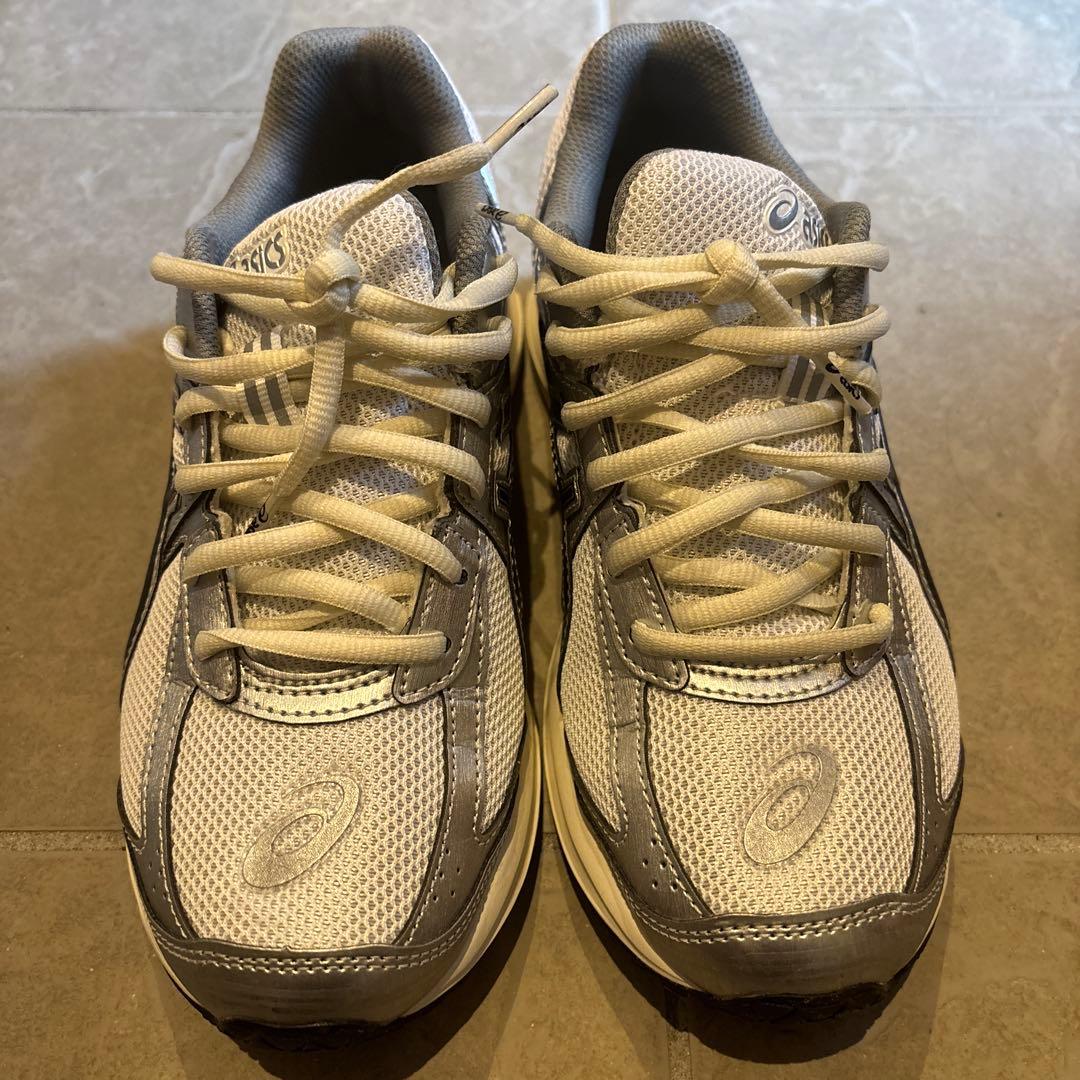 ◼️美品◼️ASICS JOG 100S ホワイト/ブラック 24.0cm