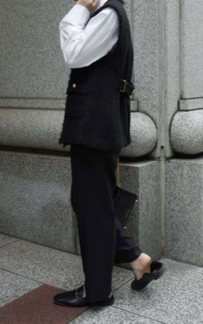 STRATA エストラータ　ゴールドボタンノーカラーツイードジレ　タグ付き