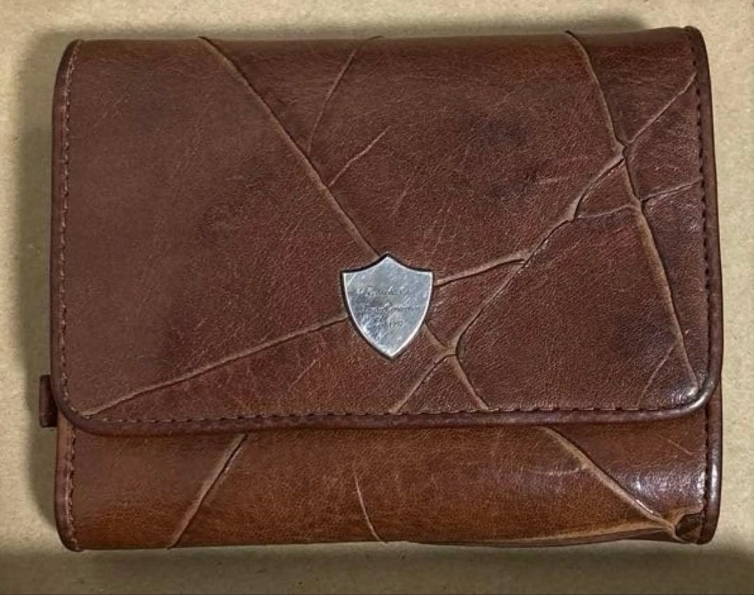 GARNI三つ折り財布