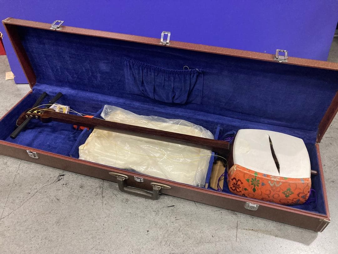 I）高級 和楽器 三味線 純銀 紅木 ハードケース付き