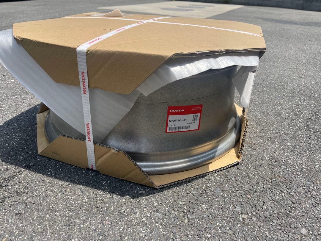 ①【ブラックフライデー笑】　ホンダ　ヴェゼルZ 18インチホイール　１本分