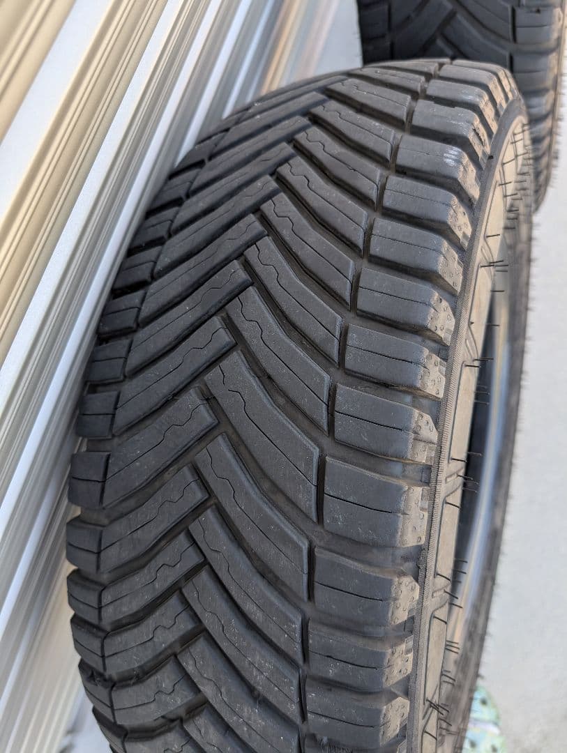 【送料無料】ミシュラン　クロスクライメートキャンピング　215/70/R15