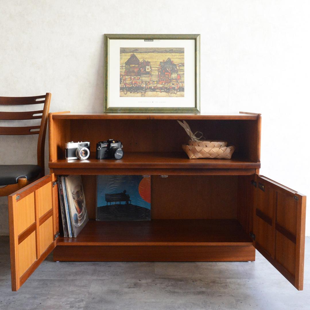 Nathan ネイサン レコードキャビネット テレビ台 AVボード サイドボード