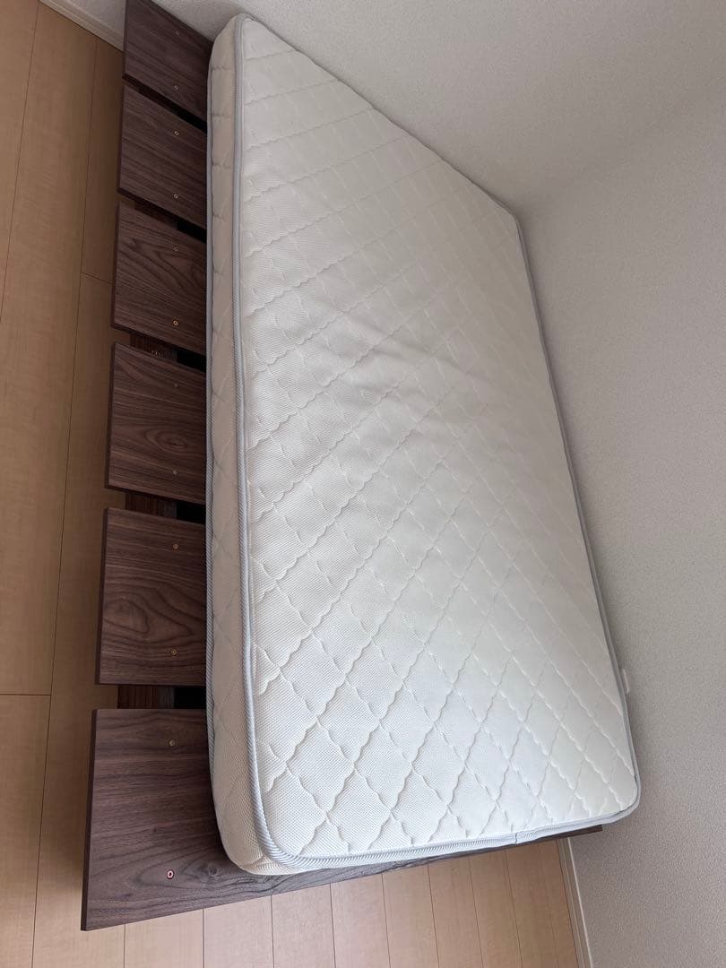 【引き取り限定】lowya ベッドフレーム　セミダブル　ウォルナット　すのこ