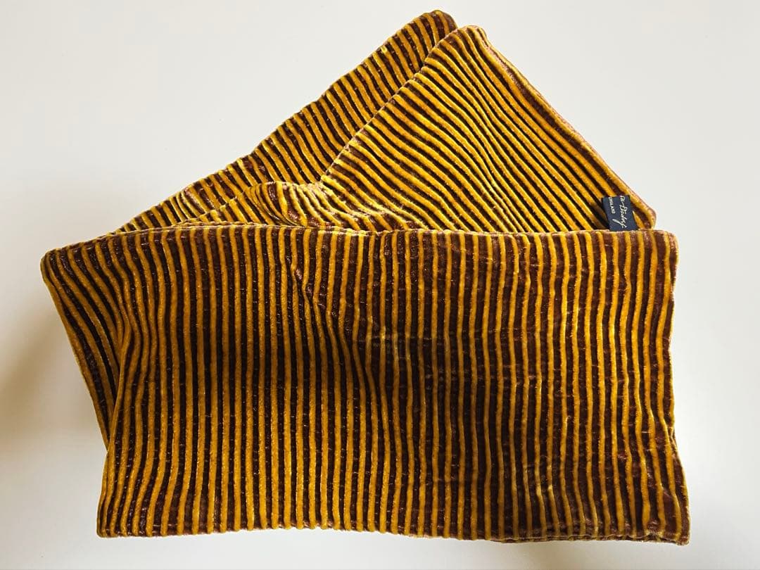 ina von Etzdorf マフラー　ジョージナ