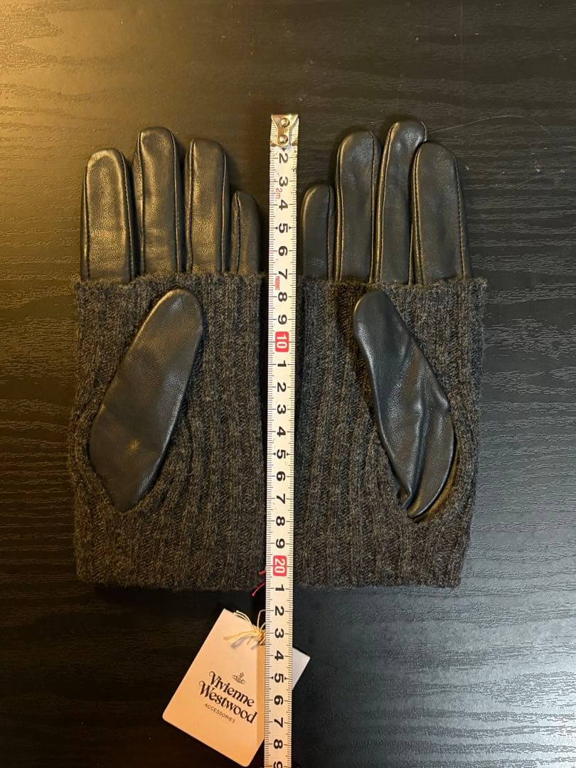 p*p様 vivian westwood リブニットカフス　手袋　レザー
