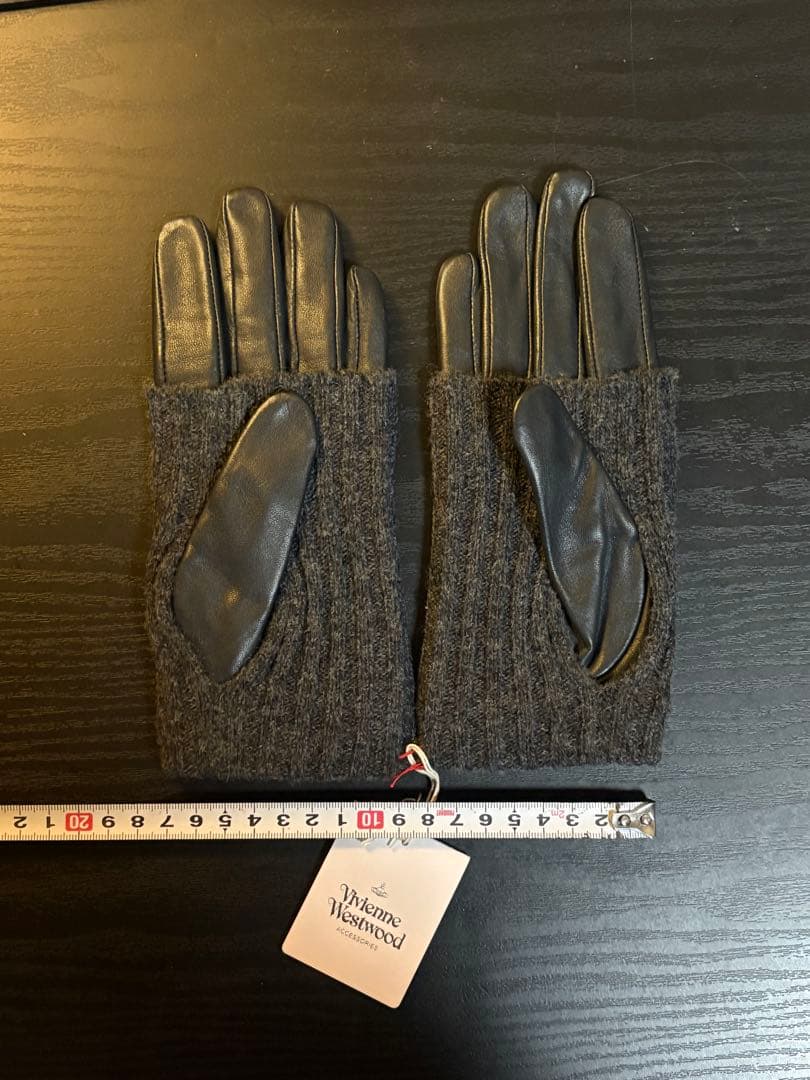 p*p様 vivian westwood リブニットカフス　手袋　レザー
