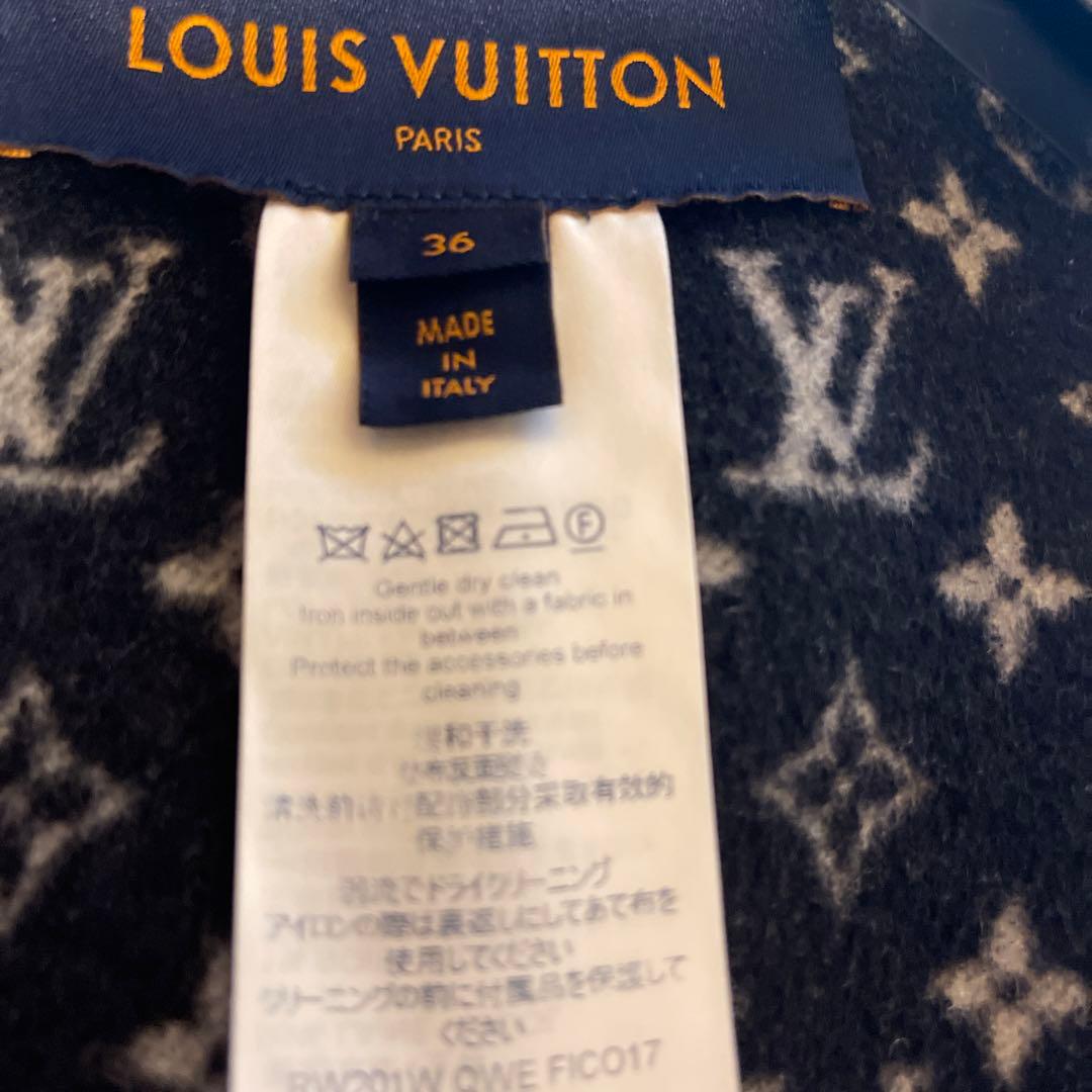 Louis Vuitton フード付きケープ　ブラック 36